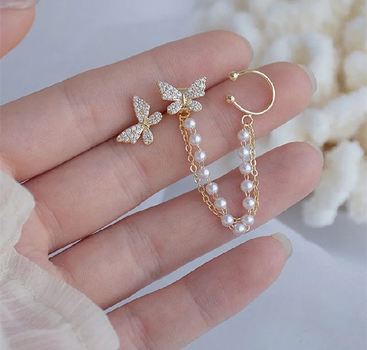 Ladies Fashion Rhinestone Butterfly Chain Earrings Punk Personality All-match Exquisite Asymmetrical Ear Clip