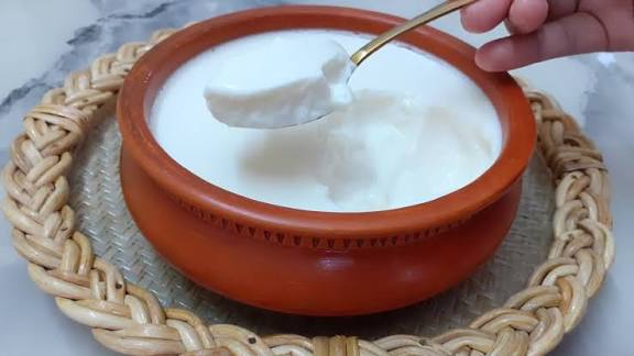 টকদই। প্রতি কেজি