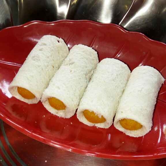 রোল মিষ্টি