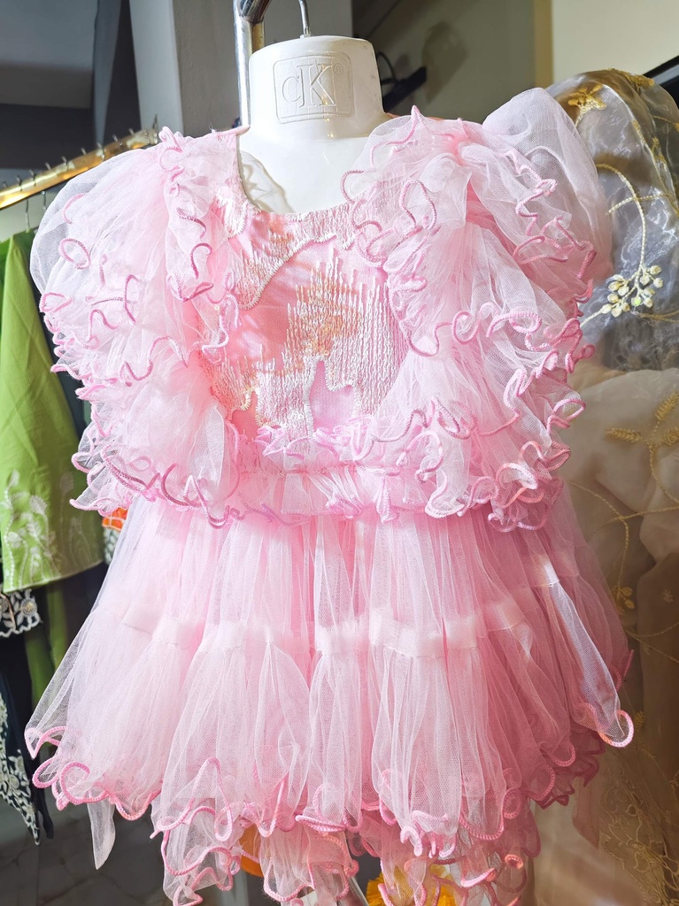 stunning little girl's party dress (size 38/42/44)