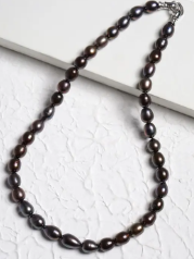 Pearl Studded Necklace