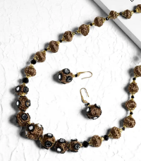 Beads and Thread Necklace Set