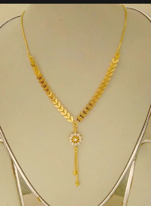 Leaf Design Fashionable New Model Necklace/Chain For Women & Girls