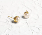 Pearl Gold Ear Tops